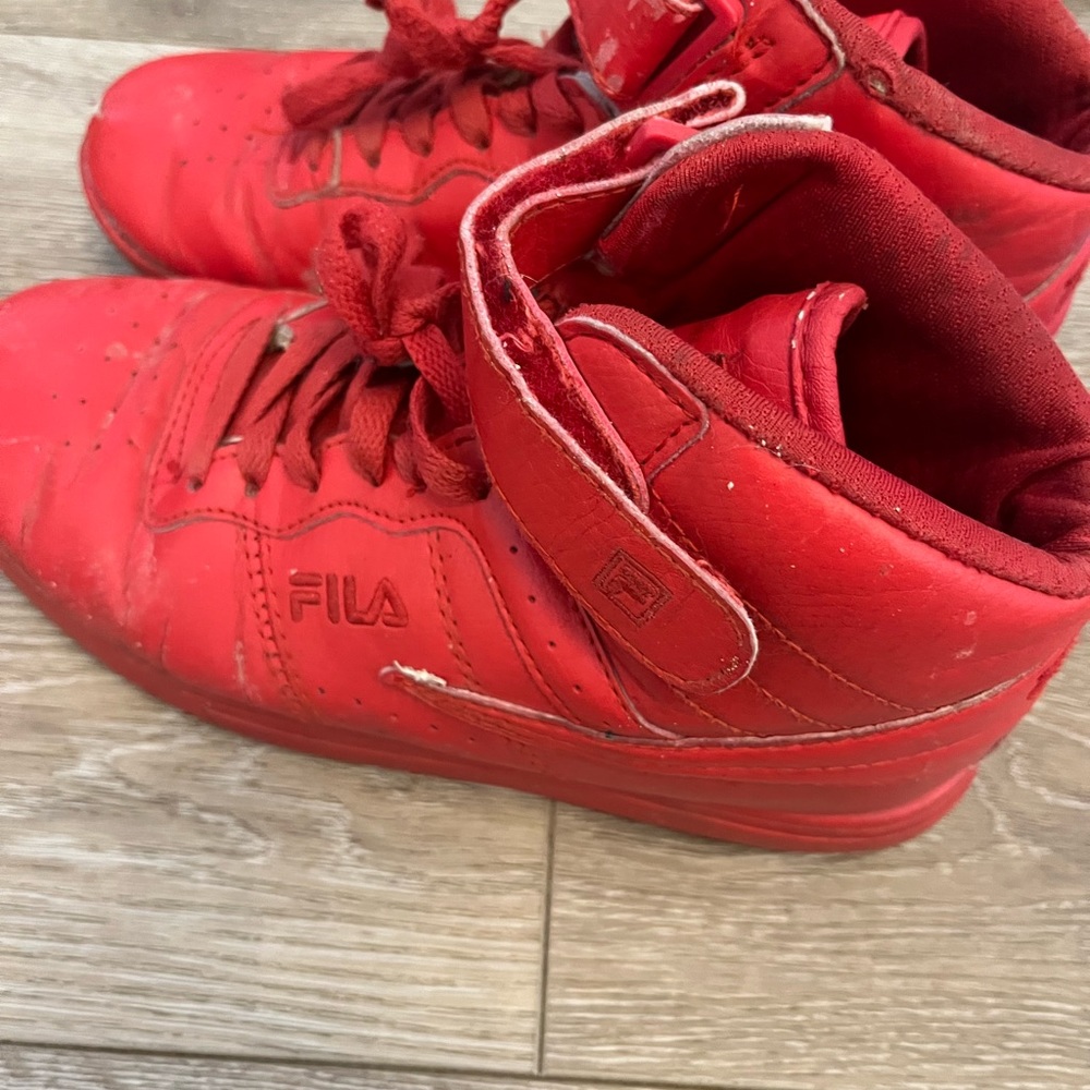 Shoes - Picture 6 of 8